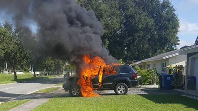 galaxy-note-7-blows-up-jeep
