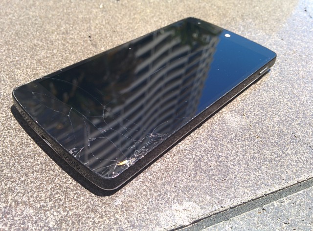 Nexus 5 Smashed Screen