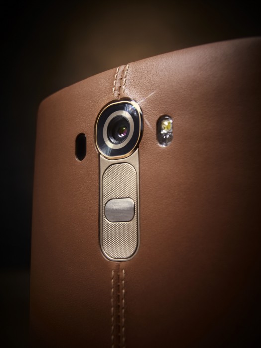 LG G4 Leather w Camera