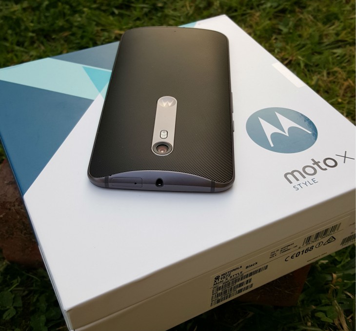 moto x style rear