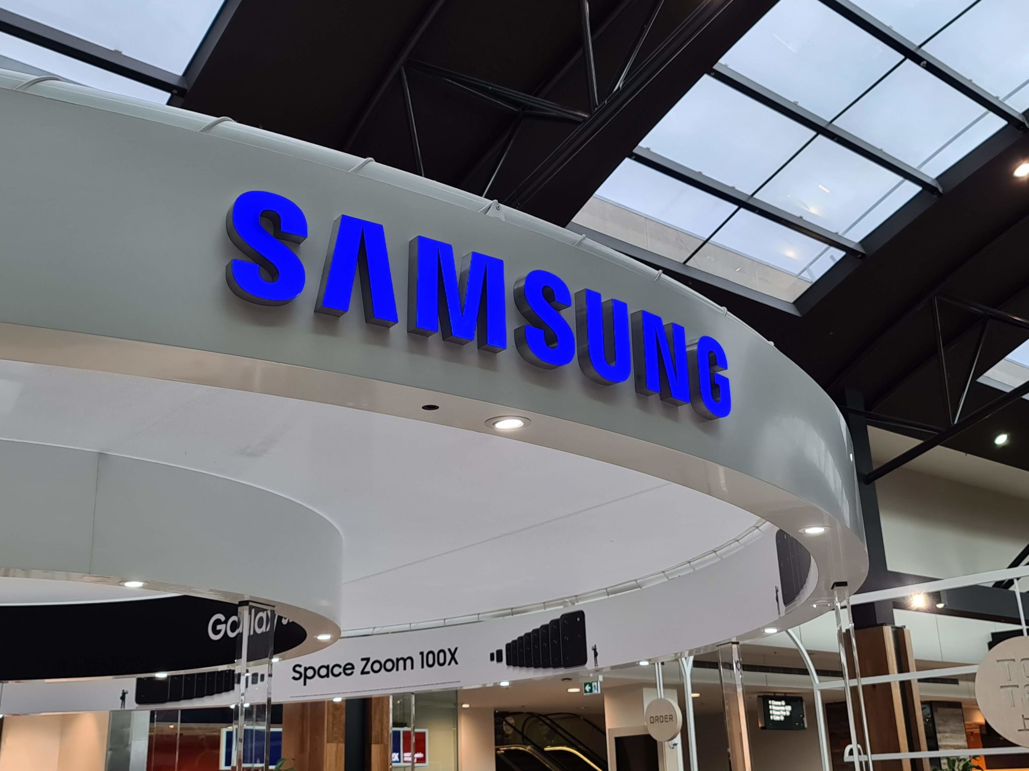 samsung-header-2048x1536.jpg?ezimgfmt=rs%3Adevice%2Frscb5-1