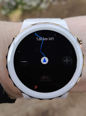 Picture of the watch showing a running route 