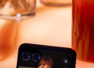 Motorola launches 2 new devices, the motorola razr 60 and the motorola edge 60 pro.